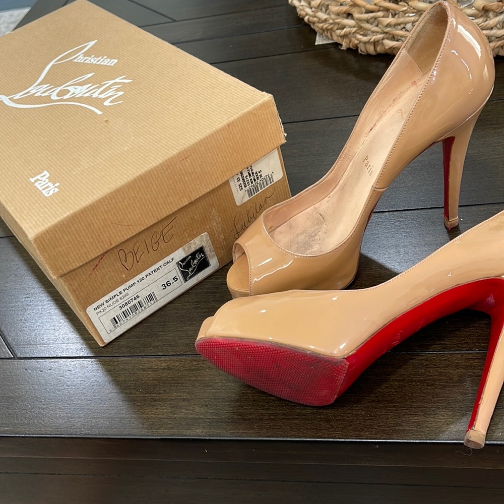 AUTHENTIC Christian Louboutin beige openToe